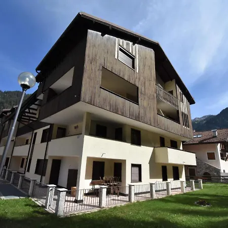 Des Alpes-8 By Interhome Apartman Canazei